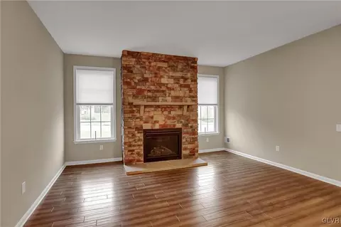 1079 Declaration Dr, Bethlehem, PA 18017 photo 10