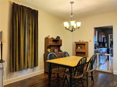 138 E Raspberry St, Bethlehem, PA 18018 photo 6
