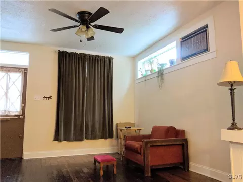 138 E Raspberry St, Bethlehem, PA 18018 photo 4