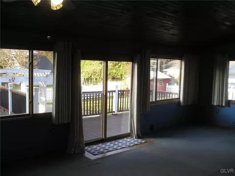 923 Evergreen St, Emmaus, PA 18049 photo 18
