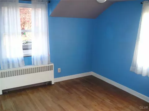 923 Evergreen St, Emmaus, PA 18049 photo 26