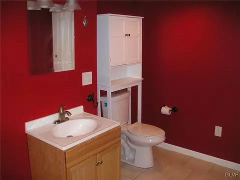 923 Evergreen St, Emmaus, PA 18049 photo 25