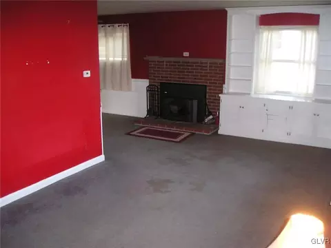 923 Evergreen St, Emmaus, PA 18049 photo 5