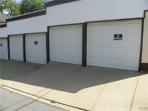 902 E 5th St, Bethlehem, PA 18015 photo 16
