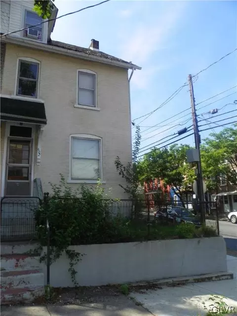 902 E 5th St, Bethlehem, PA 18015 photo 1