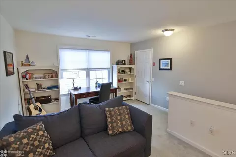 1075 Declaration Dr, Bethlehem, PA 18017 photo 17