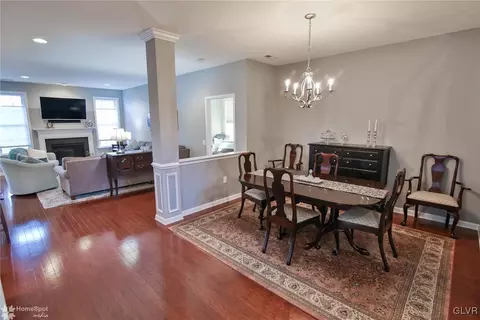 1075 Declaration Dr, Bethlehem, PA 18017 photo 5