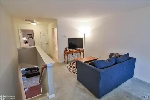 1075 Declaration Dr, Bethlehem, PA 18017 photo 16