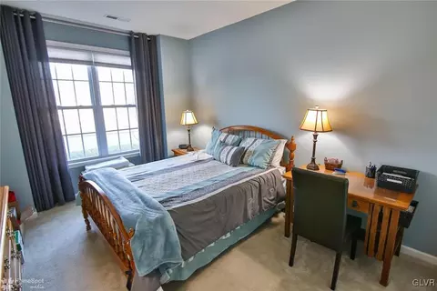 1075 Declaration Dr, Bethlehem, PA 18017 photo 13