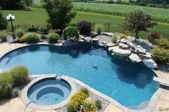 226 E Dell Rd, Bath, PA 18014 photo 5