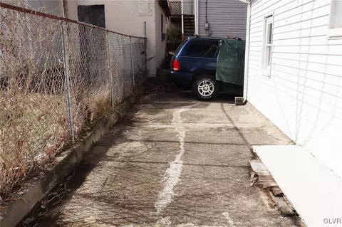 1630 E 9th, Bethlehem, PA 18015 photo 32