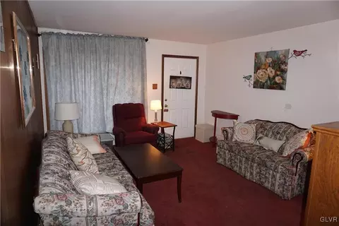 1985 Bathgate Rd, Bethlehem, PA 18018 photo 4