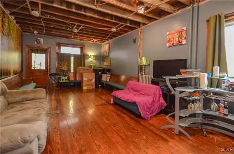 103 Ackerman St, Hellertown, PA 18055 photo 4