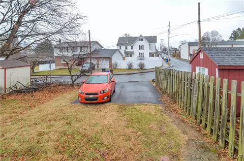 103 Ackerman St, Hellertown, PA 18055 photo 9