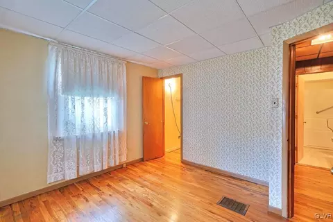 403 Maple Rd, Hellertown, PA 18055 photo 18