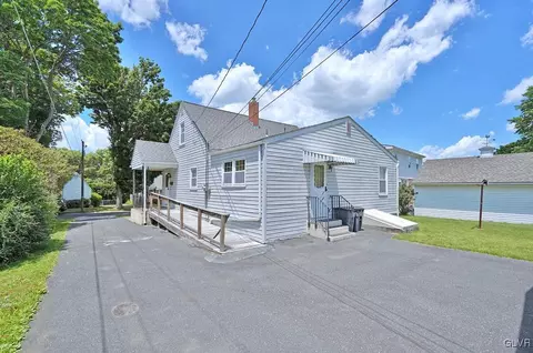 403 Maple Rd, Hellertown, PA 18055 photo 32