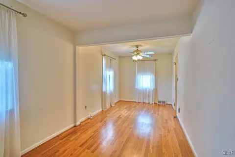 403 Maple Rd, Hellertown, PA 18055 photo 11