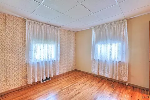 403 Maple Rd, Hellertown, PA 18055 photo 17