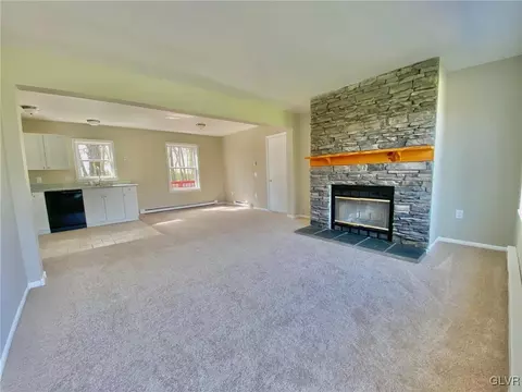 2519 Beacon Rd, Bath, PA 18014 photo 11