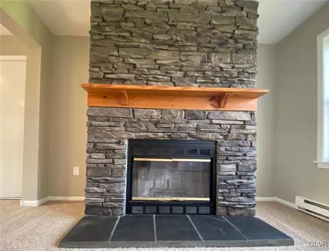 2519 Beacon Rd, Bath, PA 18014 photo 9
