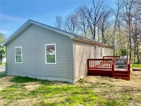 2519 Beacon Rd, Bath, PA 18014 photo 4