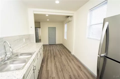 413 Buchanan St, Bethlehem, PA 18015 photo 15