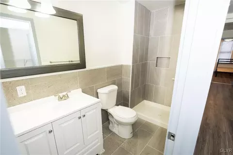 413 Buchanan St, Bethlehem, PA 18015 photo 33