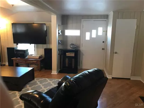 335 E Fairview St, Bethlehem, PA 18018 photo 12