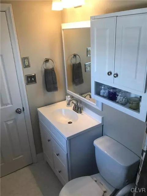 335 E Fairview St, Bethlehem, PA 18018 photo 23
