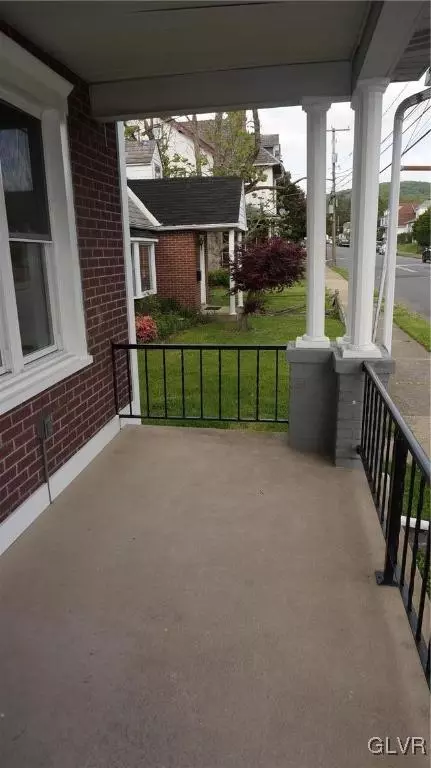 119 E High St, Hellertown, PA 18055 photo 7