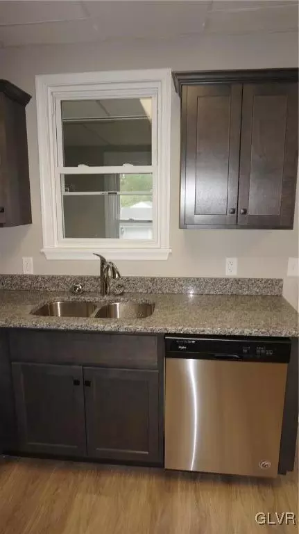 119 E High St, Hellertown, PA 18055 photo 18