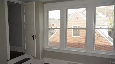 119 E High St, Hellertown, PA 18055 photo 30