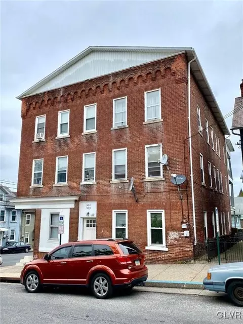 901 6th St, Bethlehem, PA 18015 photo 2