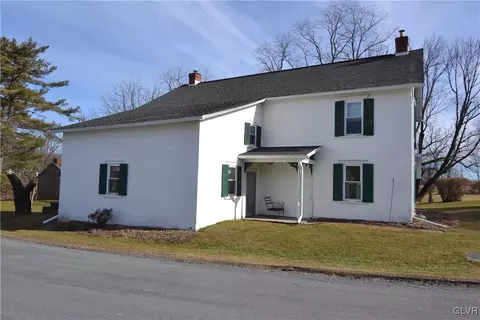810 N Summit Rd, Moore Twp, PA 18014 photo 1