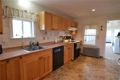 810 N Summit Rd, Moore Twp, PA 18014 photo 27
