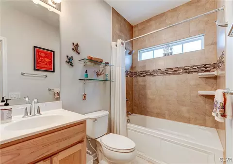 1019 Honor Dr, Bethlehem, PA 18017 photo 19