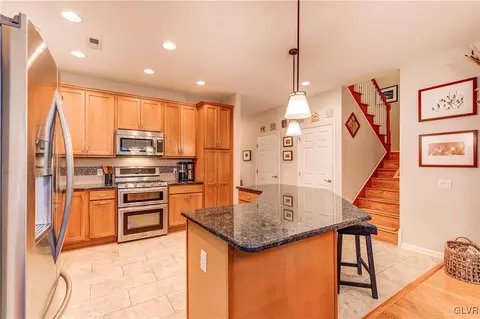 1019 Honor Dr, Bethlehem, PA 18017 photo 8
