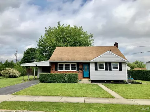 2001 Echo Cir, Bethlehem, PA 18018 photo 4