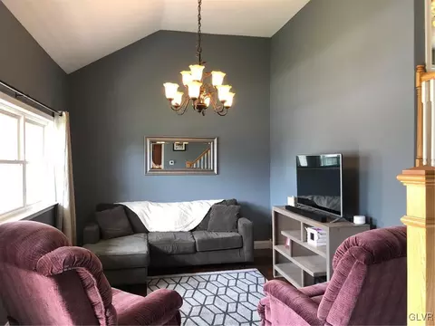 2001 Echo Cir, Bethlehem, PA 18018 photo 9