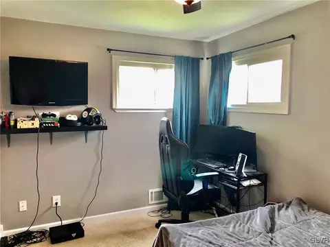 2001 Echo Cir, Bethlehem, PA 18018 photo 22