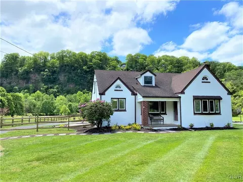 1237 River Rd, Upper Black Eddy, PA 18972 photo 2