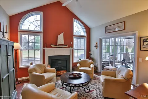 1029 Resolution Dr, Bethlehem, PA 18017 photo 12