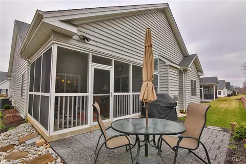 1029 Resolution Dr, Bethlehem, PA 18017 photo 35