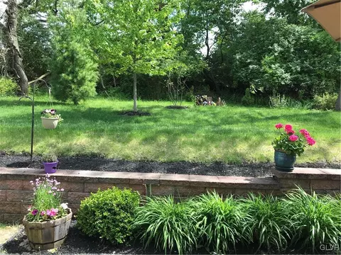 1029 Resolution Dr, Bethlehem, PA 18017 photo 33