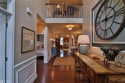 1029 Resolution Dr, Bethlehem, PA 18017 photo 4