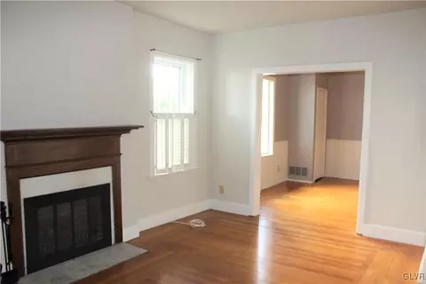 504 E North St, Bethlehem, PA 18018 photo 8