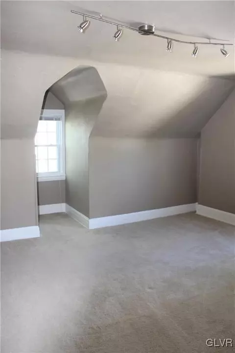 504 E North St, Bethlehem, PA 18018 photo 27