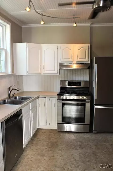 504 E North St, Bethlehem, PA 18018 photo 15