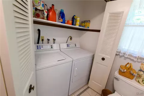 2186 E Best Rd, Bath, PA 18014 photo 25