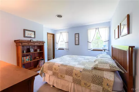 2186 E Best Rd, Bath, PA 18014 photo 33